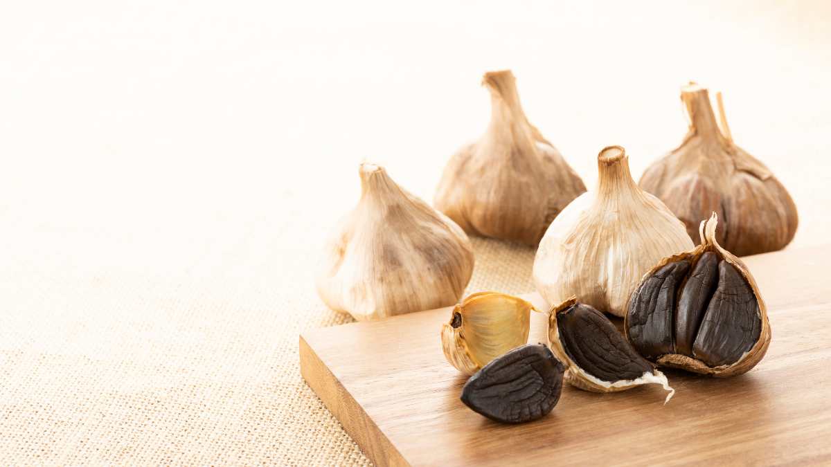 Aglio Nero_ bulbi e teste