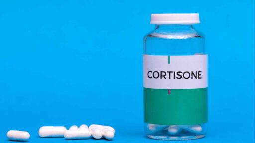 Cortisone - flacone e capsule