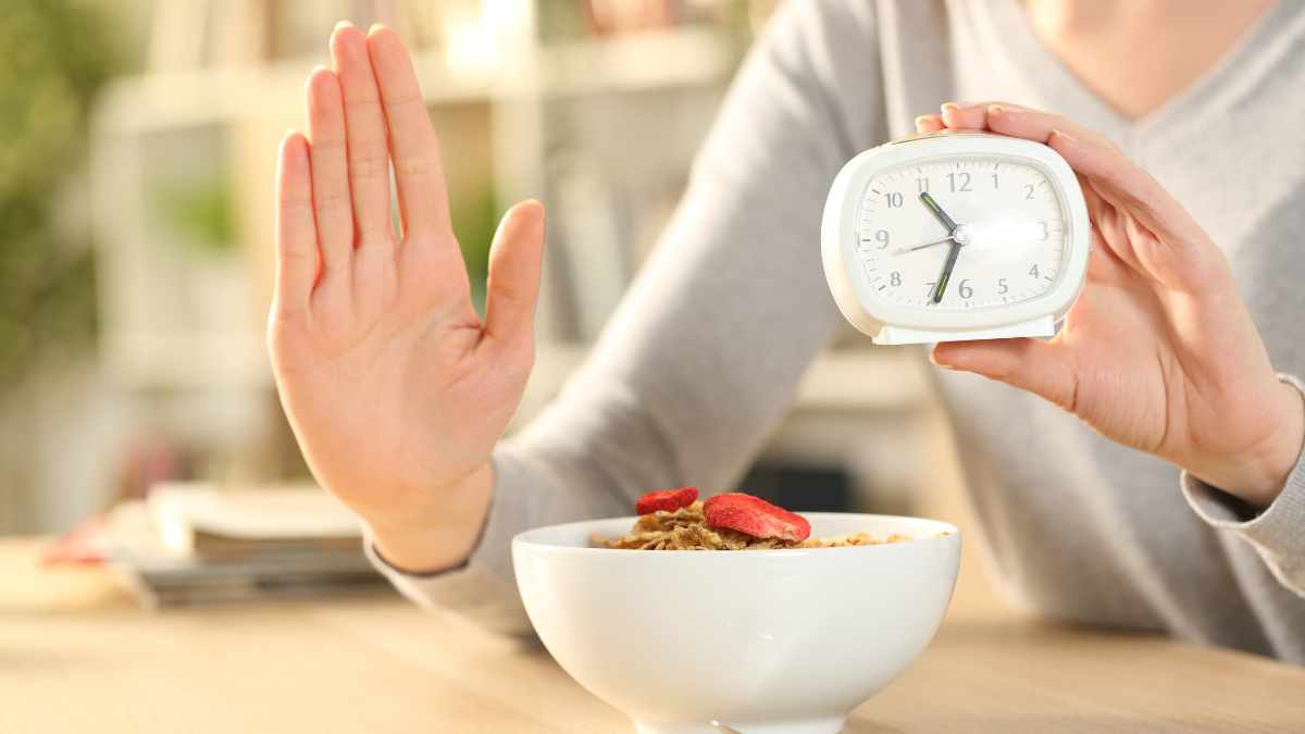 Digiuno intermittente - l'orologio dice quando è ora di fermarsi