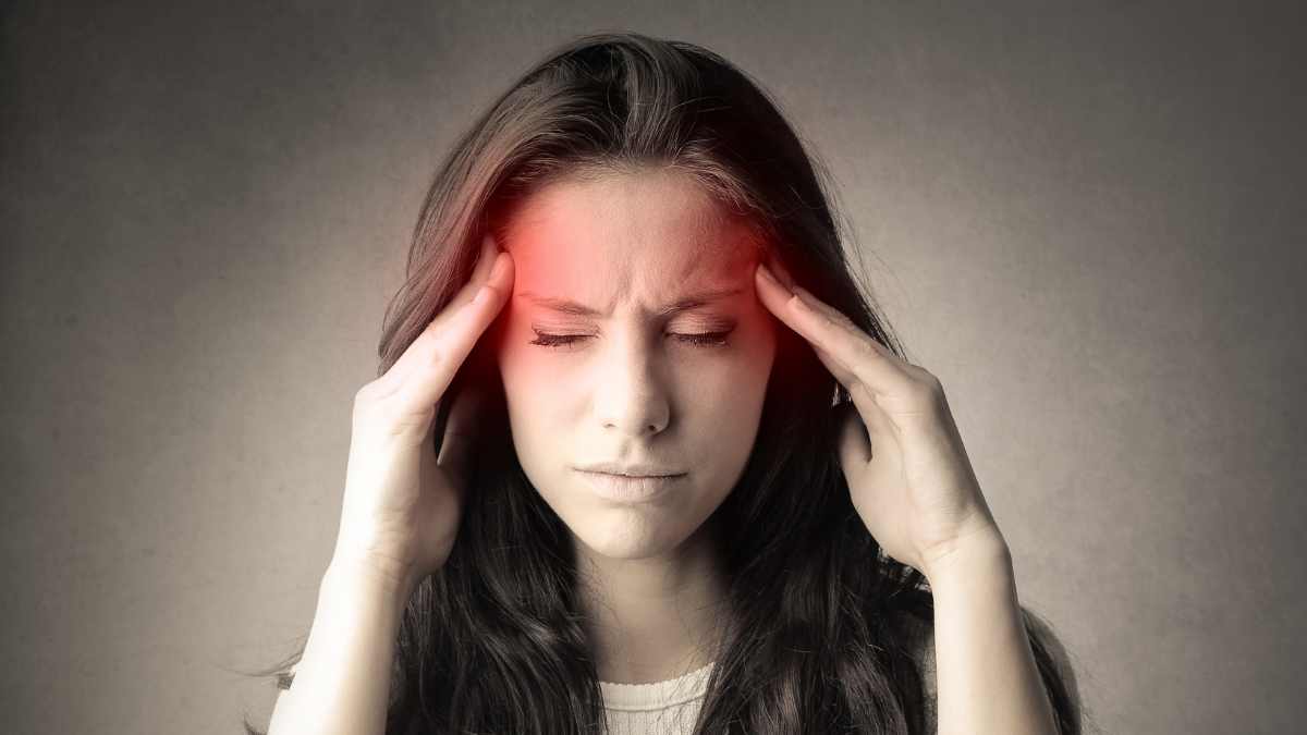 What causes a headache in the forehead and eyes? - Torrinomedica