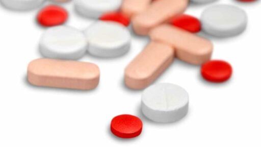 antibiotico. pillole in vari formati