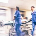 operatori sanitari al lavoro in Medicina d’Urgenza