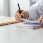 Indennità di accompagnamento: tutti i requisiti sanitari e amministrativi